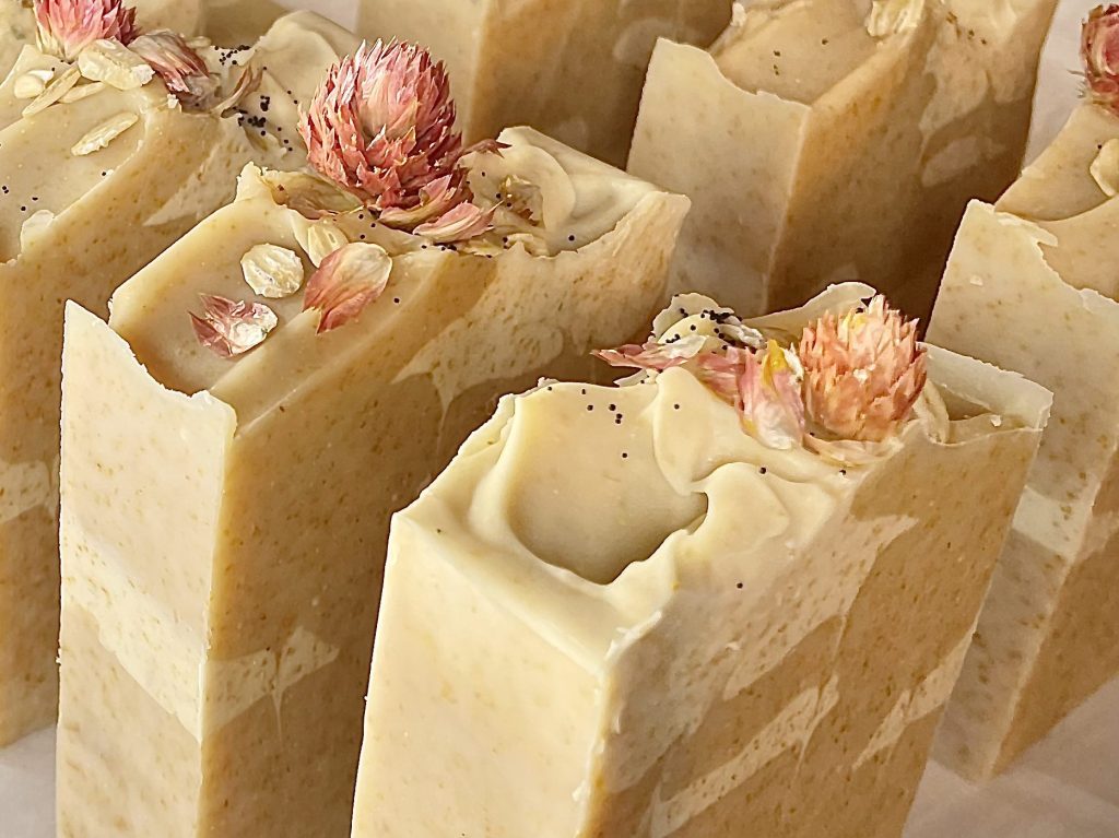 Honey Oats & Oatmilk Natural Handmade Soap